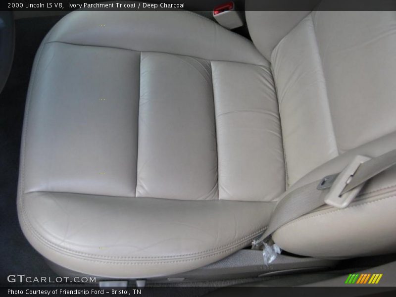 Ivory Parchment Tricoat / Deep Charcoal 2000 Lincoln LS V8
