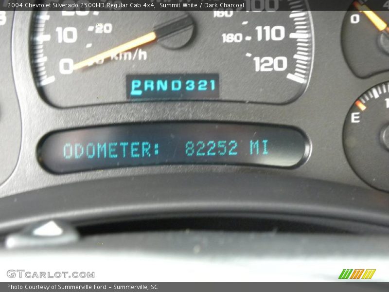 Summit White / Dark Charcoal 2004 Chevrolet Silverado 2500HD Regular Cab 4x4