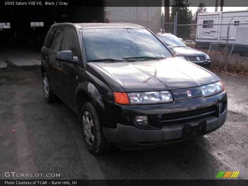 Black / Gray 2003 Saturn VUE V6