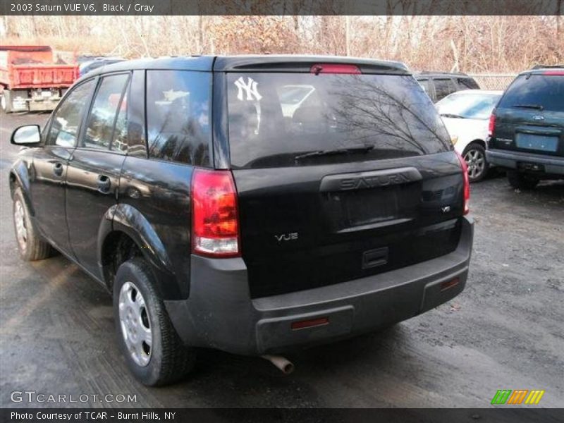 Black / Gray 2003 Saturn VUE V6