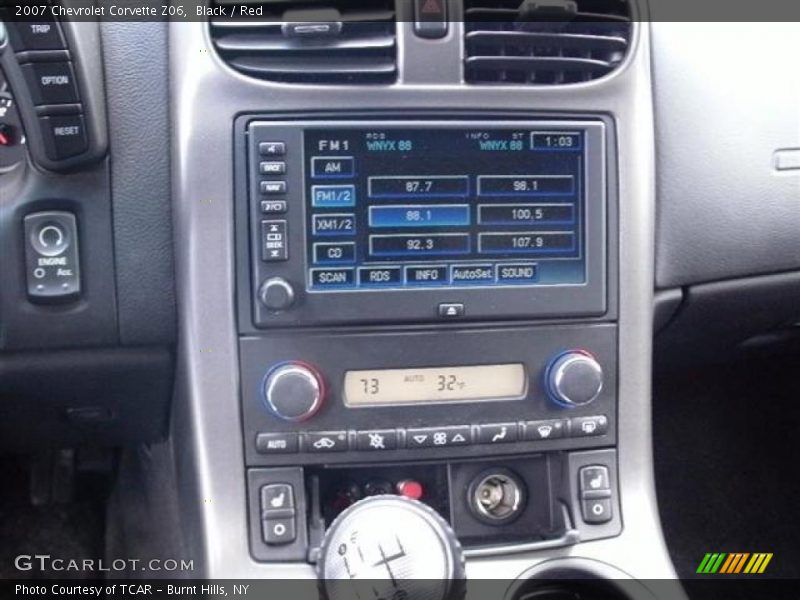 Controls of 2007 Corvette Z06
