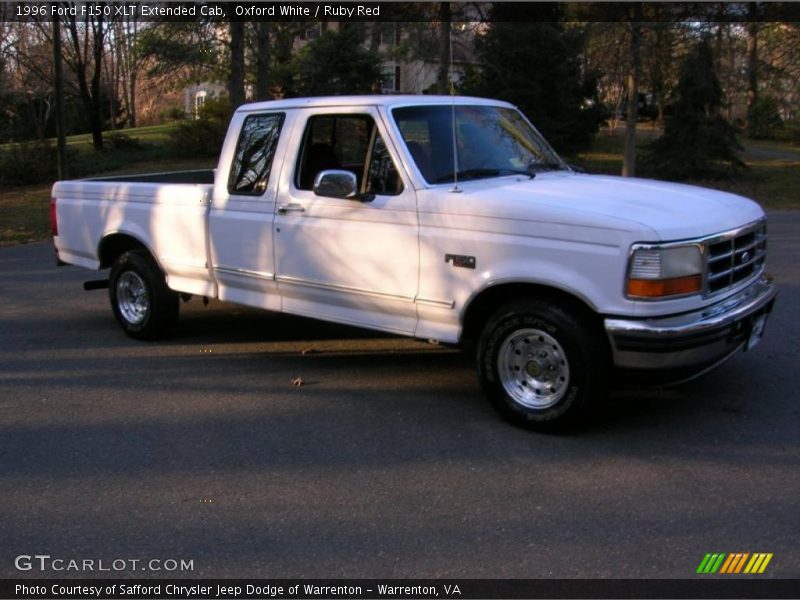 Oxford White / Ruby Red 1996 Ford F150 XLT Extended Cab
