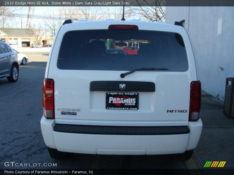 Stone White / Dark Slate Gray/Light Slate Gray 2010 Dodge Nitro SE 4x4