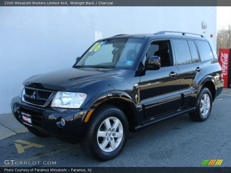 Midnight Black / Charcoal 2006 Mitsubishi Montero Limited 4x4