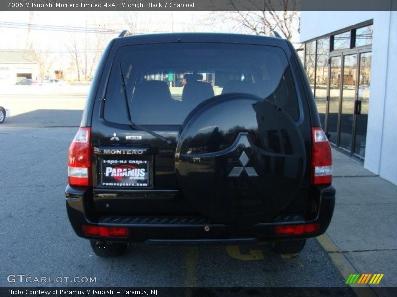 Midnight Black / Charcoal 2006 Mitsubishi Montero Limited 4x4