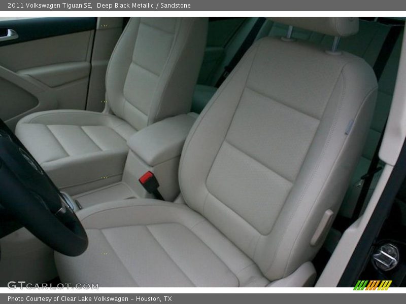 Deep Black Metallic / Sandstone 2011 Volkswagen Tiguan SE