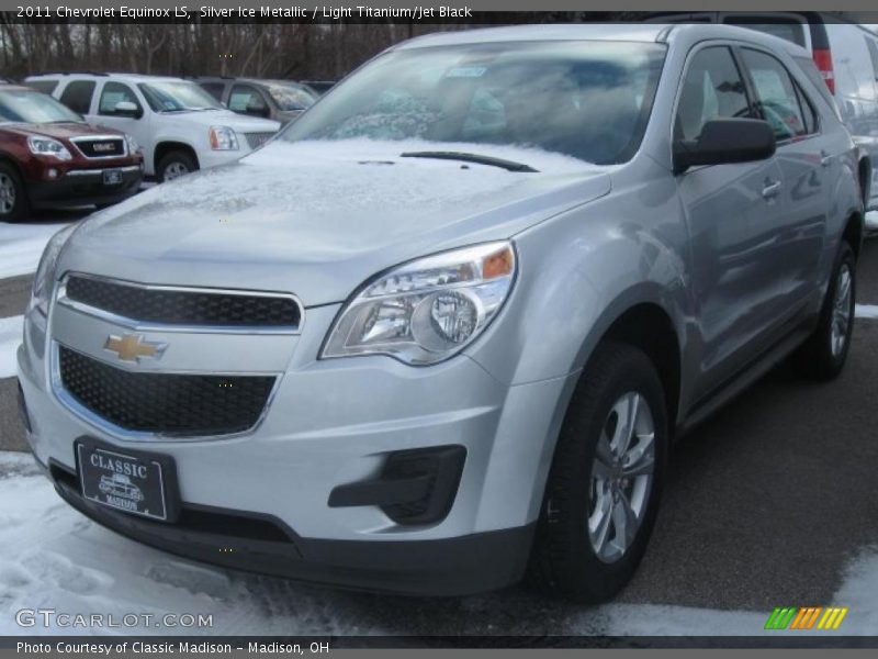Silver Ice Metallic / Light Titanium/Jet Black 2011 Chevrolet Equinox LS