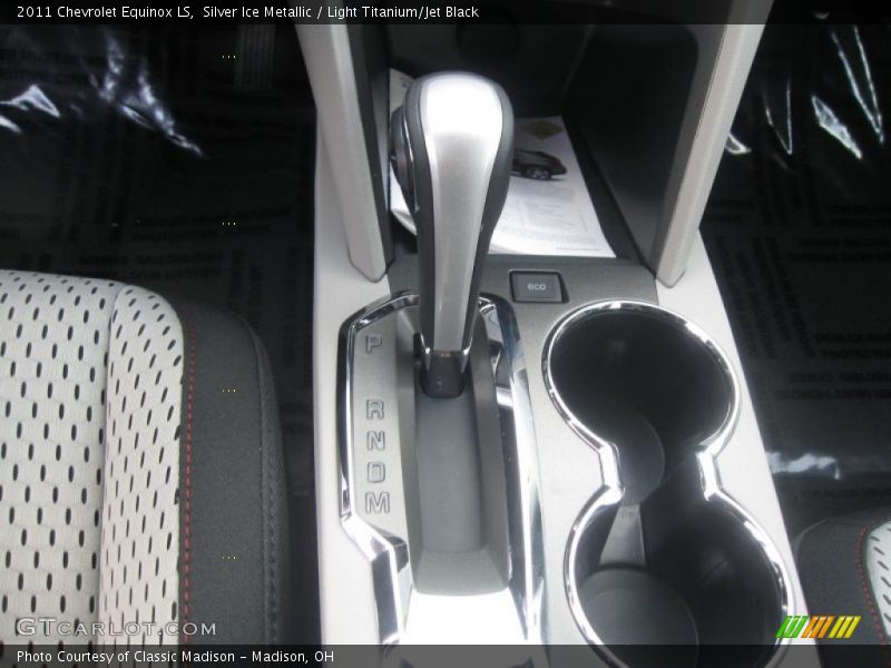 Silver Ice Metallic / Light Titanium/Jet Black 2011 Chevrolet Equinox LS