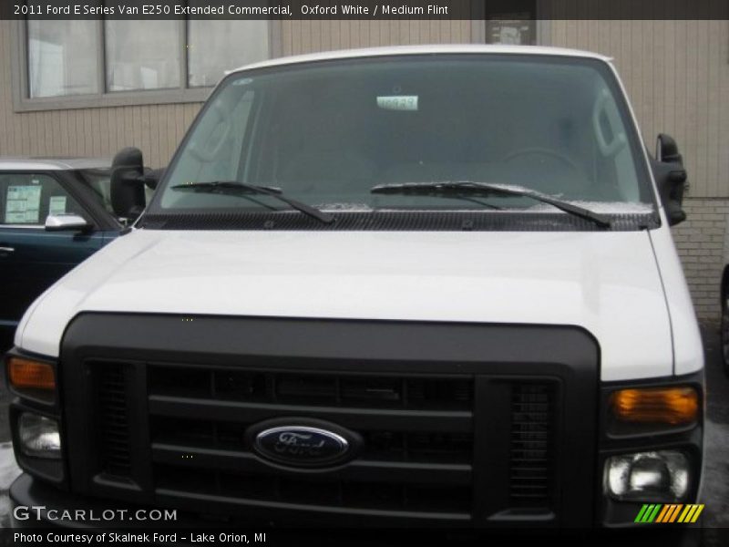Oxford White / Medium Flint 2011 Ford E Series Van E250 Extended Commercial