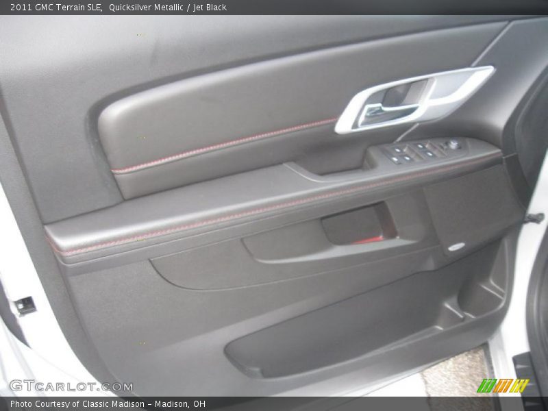 Quicksilver Metallic / Jet Black 2011 GMC Terrain SLE