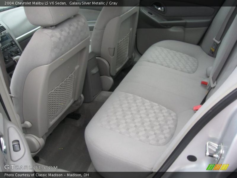  2004 Malibu LS V6 Sedan Gray Interior