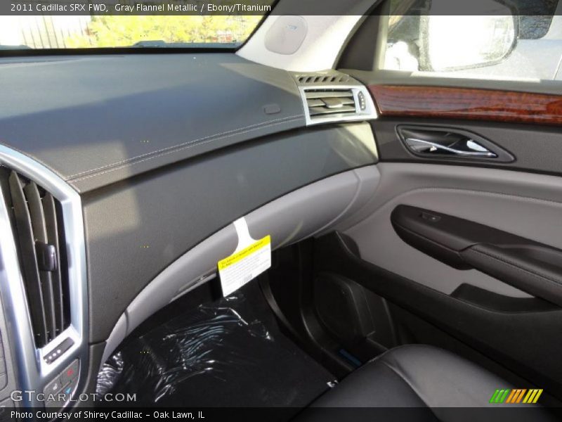 Gray Flannel Metallic / Ebony/Titanium 2011 Cadillac SRX FWD