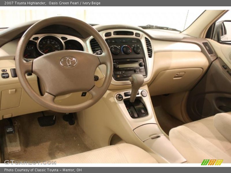 Oasis Green Pearl / Ivory Beige 2007 Toyota Highlander