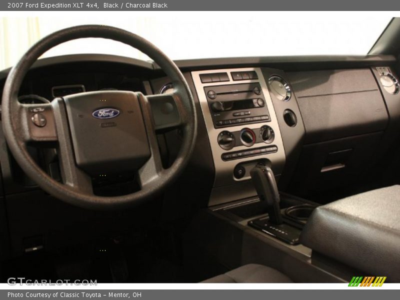 Black / Charcoal Black 2007 Ford Expedition XLT 4x4