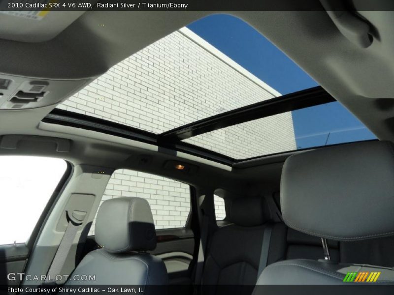 Sunroof of 2010 SRX 4 V6 AWD