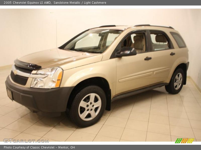 Sandstone Metallic / Light Cashmere 2005 Chevrolet Equinox LS AWD