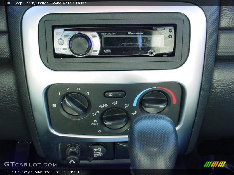 Stone White / Taupe 2002 Jeep Liberty Limited
