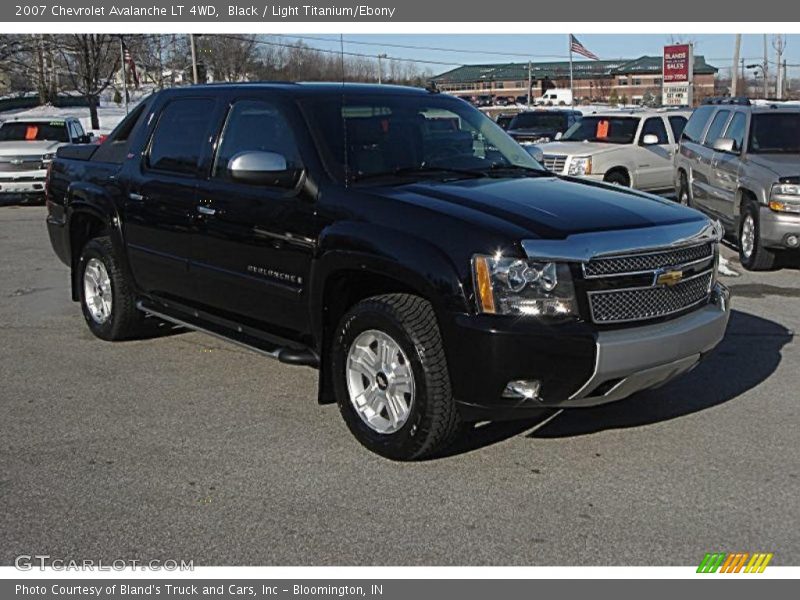Black / Light Titanium/Ebony 2007 Chevrolet Avalanche LT 4WD