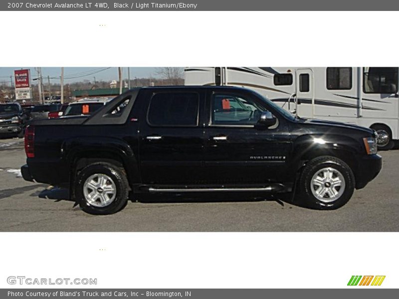Black / Light Titanium/Ebony 2007 Chevrolet Avalanche LT 4WD