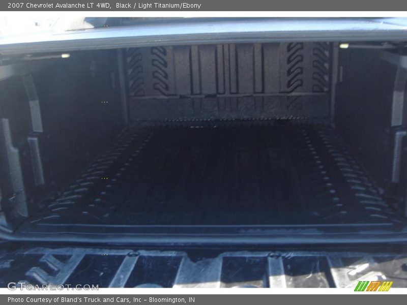 Black / Light Titanium/Ebony 2007 Chevrolet Avalanche LT 4WD
