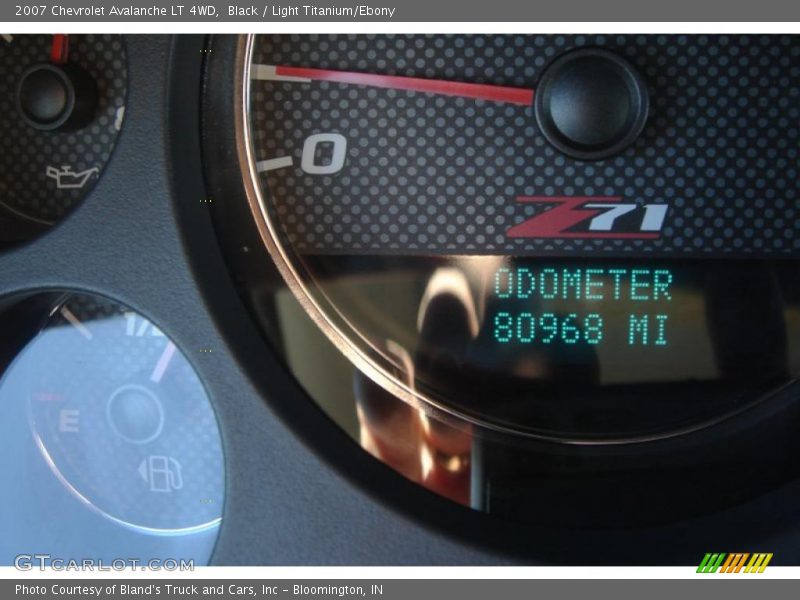 Black / Light Titanium/Ebony 2007 Chevrolet Avalanche LT 4WD