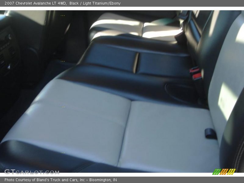 Black / Light Titanium/Ebony 2007 Chevrolet Avalanche LT 4WD
