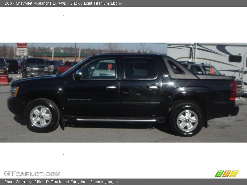 Black / Light Titanium/Ebony 2007 Chevrolet Avalanche LT 4WD