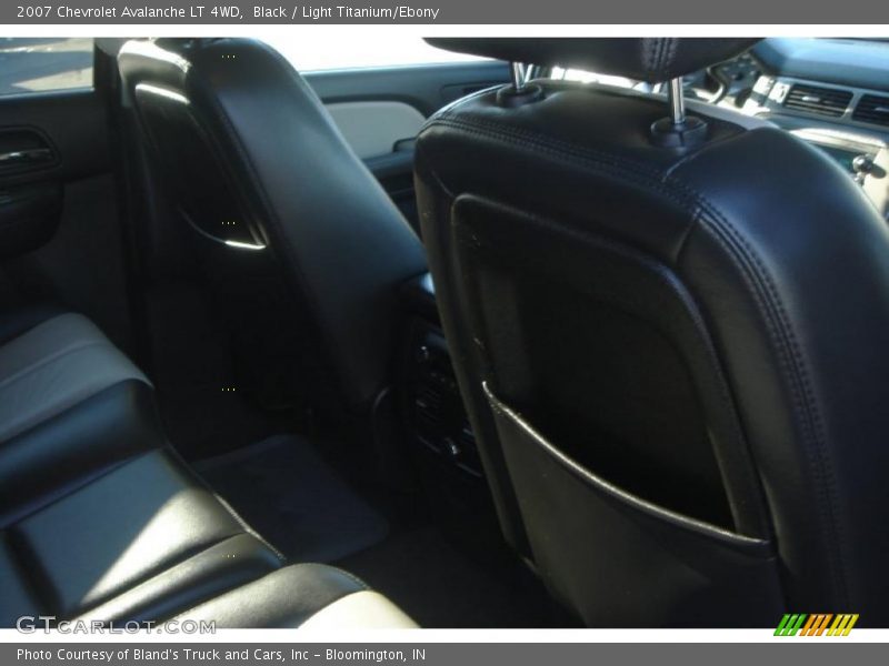 Black / Light Titanium/Ebony 2007 Chevrolet Avalanche LT 4WD
