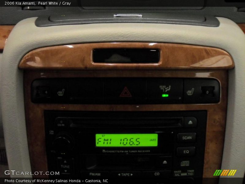 Pearl White / Gray 2006 Kia Amanti