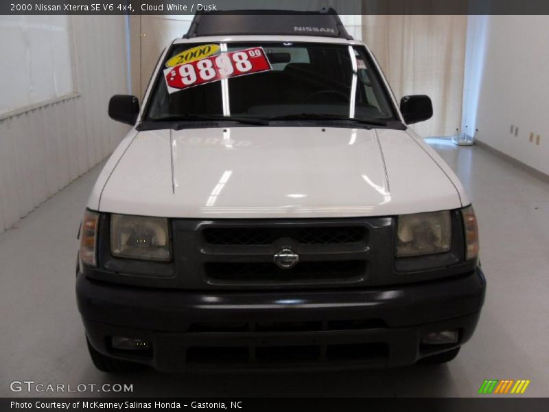 Cloud White / Dusk 2000 Nissan Xterra SE V6 4x4