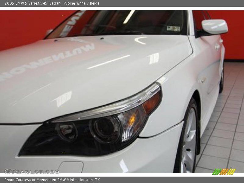 Alpine White / Beige 2005 BMW 5 Series 545i Sedan