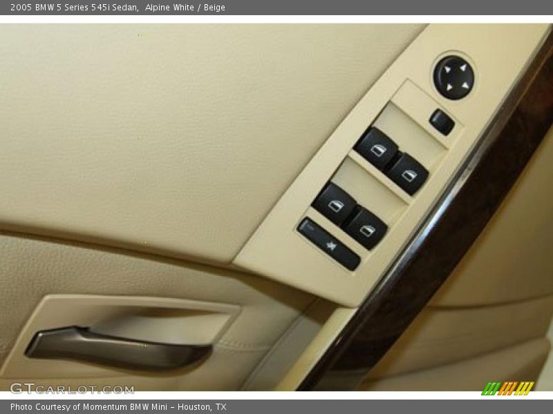 Alpine White / Beige 2005 BMW 5 Series 545i Sedan