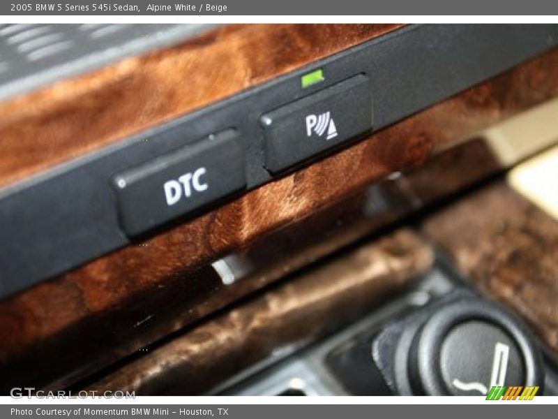 Alpine White / Beige 2005 BMW 5 Series 545i Sedan