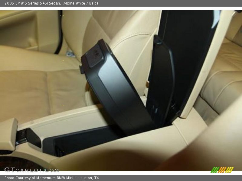 Alpine White / Beige 2005 BMW 5 Series 545i Sedan