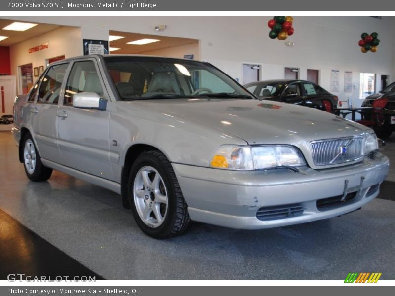 Moondust Metallic / Light Beige 2000 Volvo S70 SE