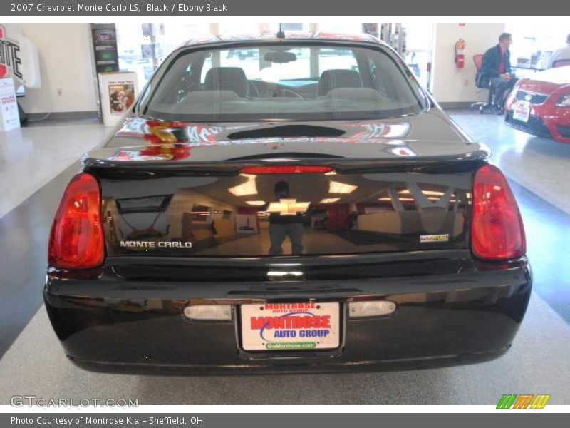 Black / Ebony Black 2007 Chevrolet Monte Carlo LS