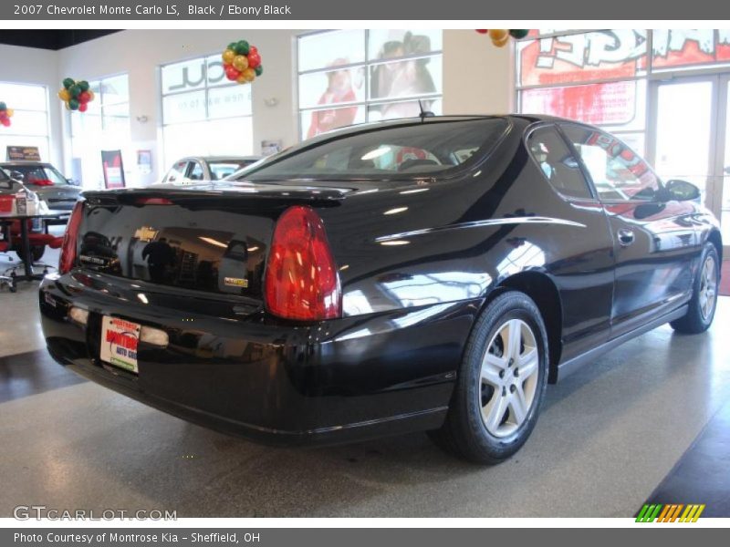 Black / Ebony Black 2007 Chevrolet Monte Carlo LS
