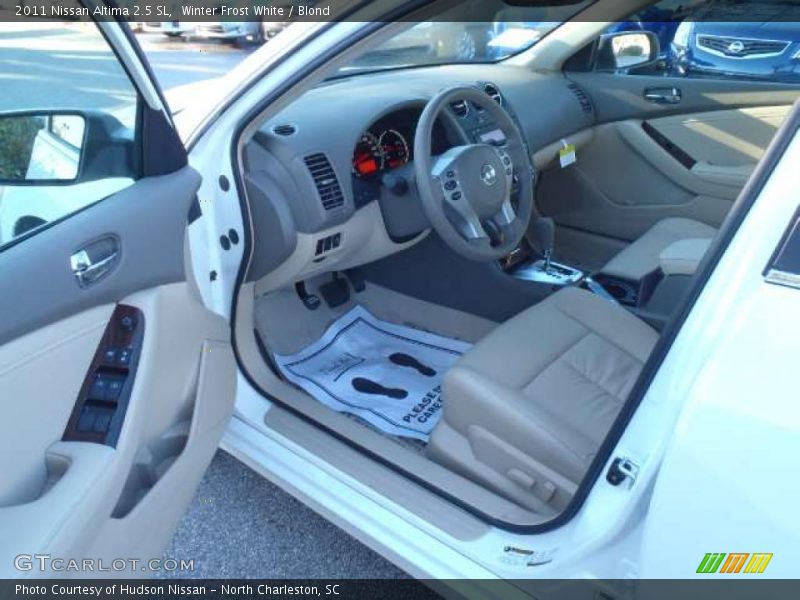 Winter Frost White / Blond 2011 Nissan Altima 2.5 SL