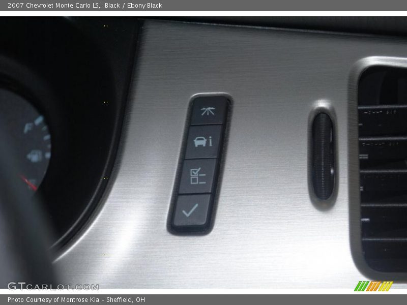 Black / Ebony Black 2007 Chevrolet Monte Carlo LS
