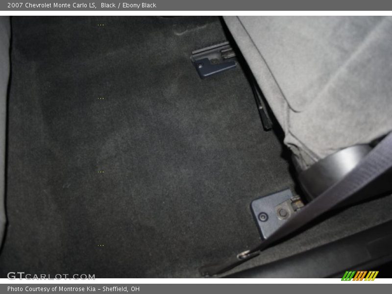 Black / Ebony Black 2007 Chevrolet Monte Carlo LS