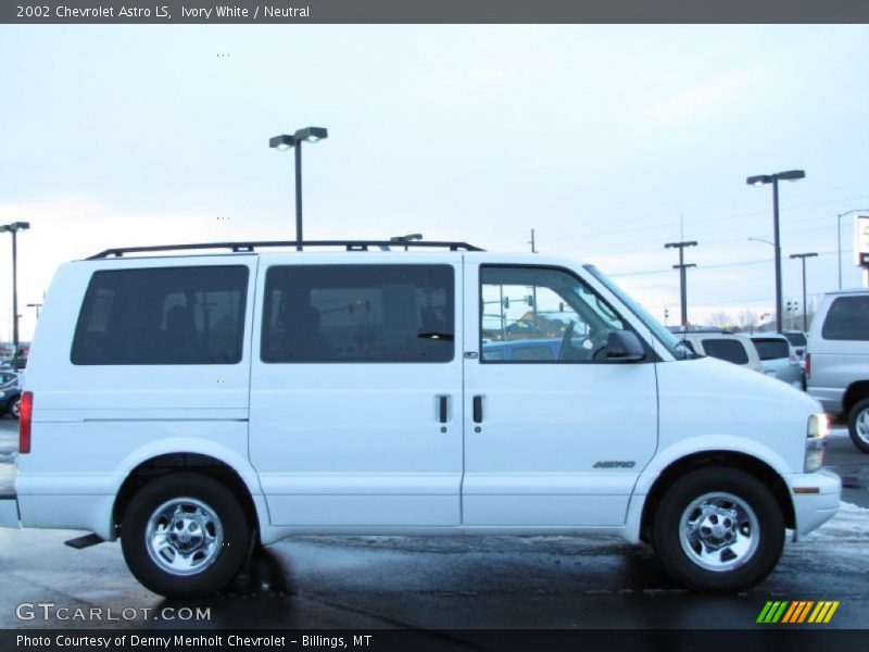 Ivory White / Neutral 2002 Chevrolet Astro LS