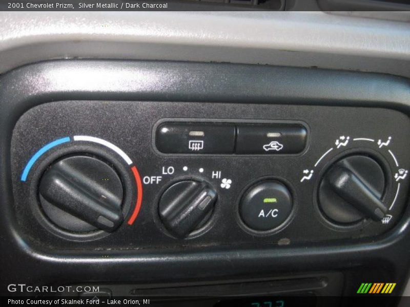 Silver Metallic / Dark Charcoal 2001 Chevrolet Prizm