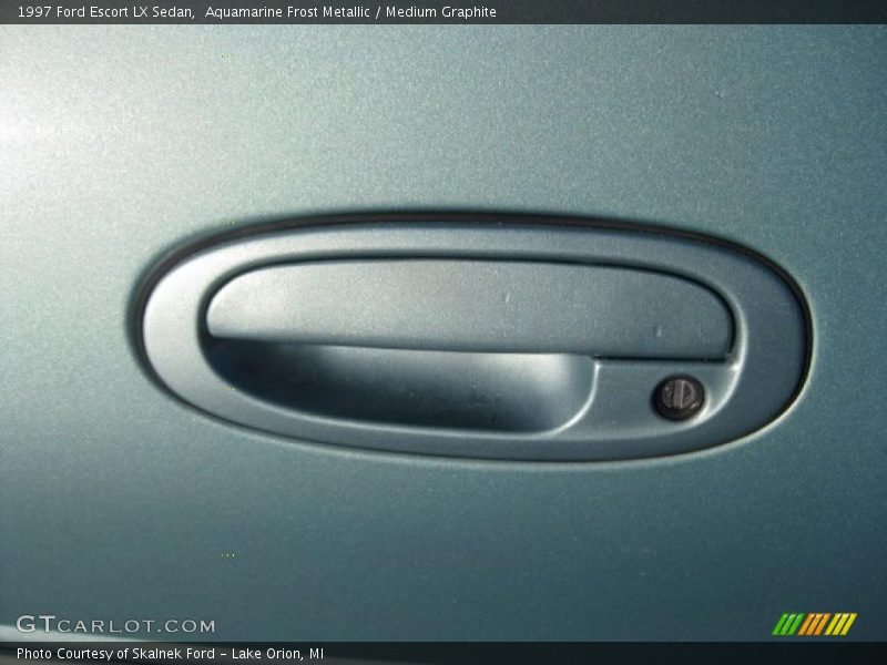 Controls of 1997 Escort LX Sedan