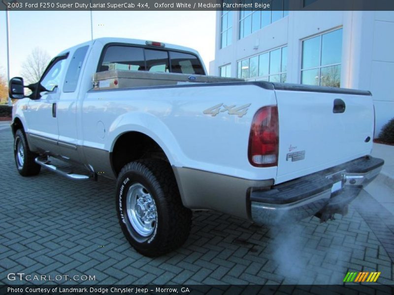 Oxford White / Medium Parchment Beige 2003 Ford F250 Super Duty Lariat SuperCab 4x4