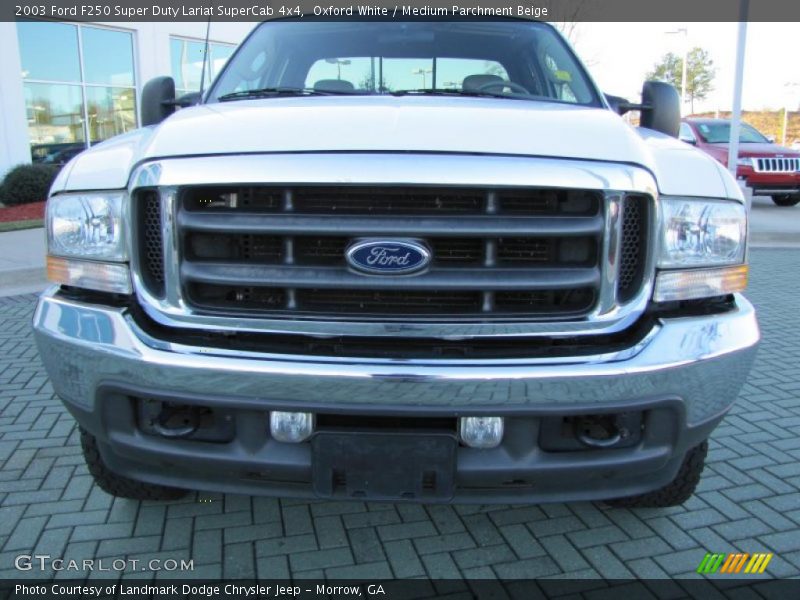 Oxford White / Medium Parchment Beige 2003 Ford F250 Super Duty Lariat SuperCab 4x4