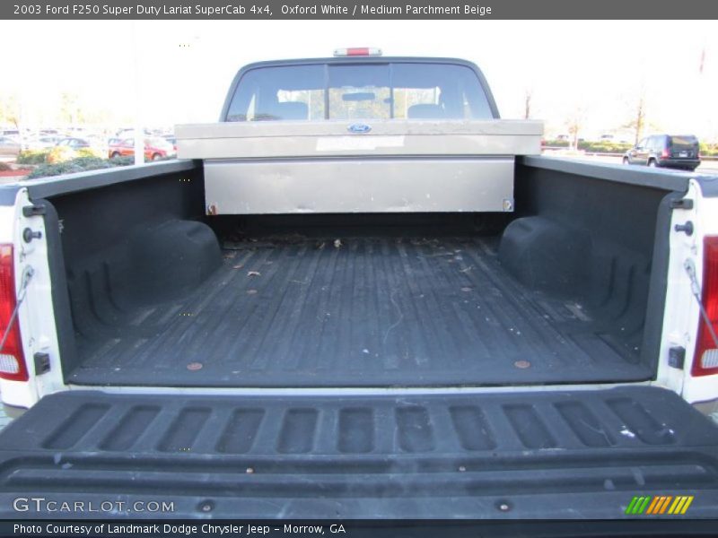 Oxford White / Medium Parchment Beige 2003 Ford F250 Super Duty Lariat SuperCab 4x4