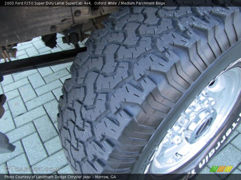Oxford White / Medium Parchment Beige 2003 Ford F250 Super Duty Lariat SuperCab 4x4