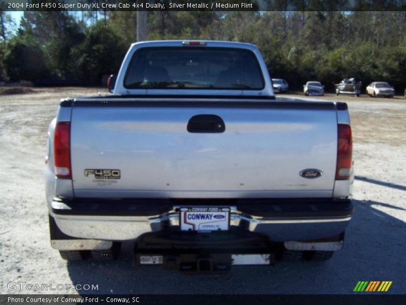 Silver Metallic / Medium Flint 2004 Ford F450 Super Duty XL Crew Cab 4x4 Dually