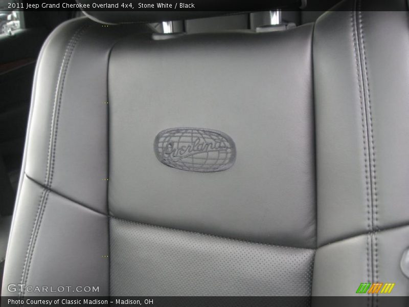  2011 Grand Cherokee Overland 4x4 Logo