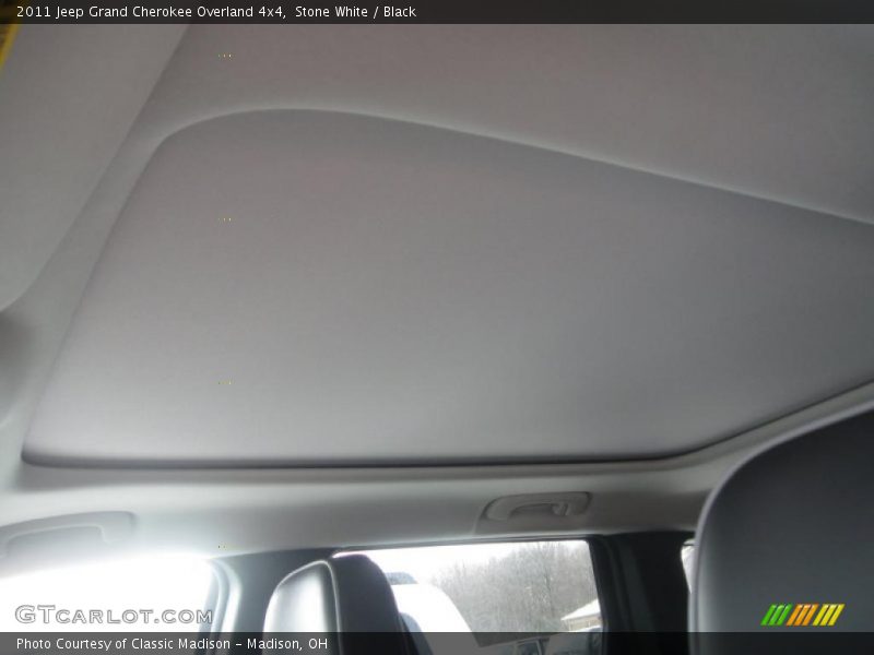 Stone White / Black 2011 Jeep Grand Cherokee Overland 4x4